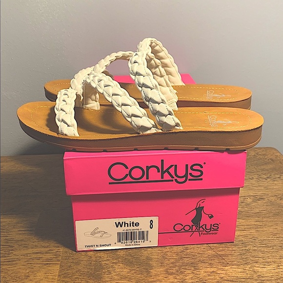 Corky’s NWT Womens White Twist N Shout Braided Strap Sandals Sz 8 Runs Small - Picture 1 of 7